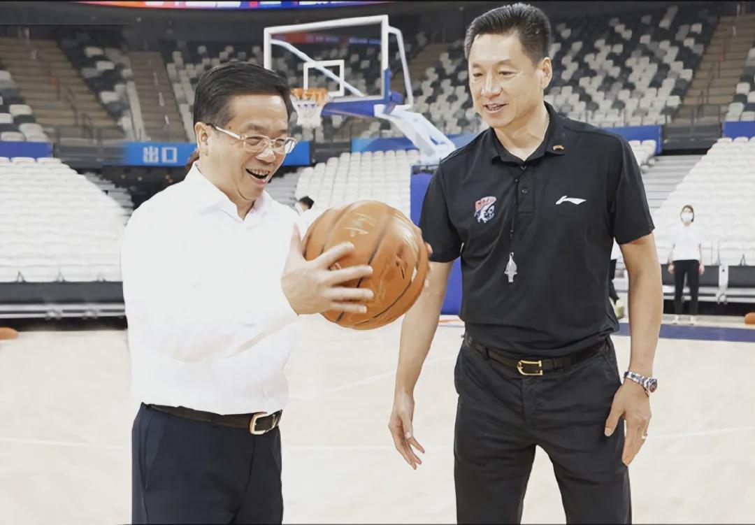 JRS直播-打进四强的幕后功臣！李春江已经离开山西男篮，定居东莞