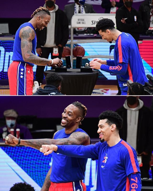 JRS直播吧-先喜后悲！霍华德领完戒指出场6分钟便被罚下